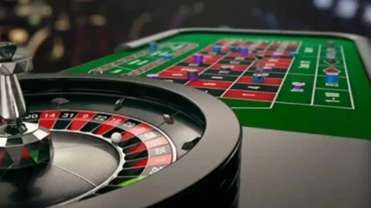 v8 slot